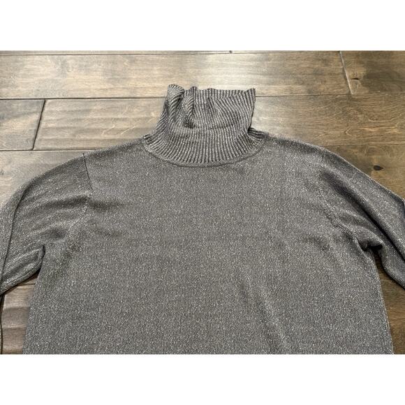 Joseph A Womens Silver Metallic Long Sleeve Turtleneck Sweater Size S NWT $55 - Picture 4 of 9